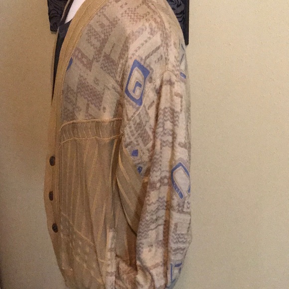 Sweater - Picture 2 of 5